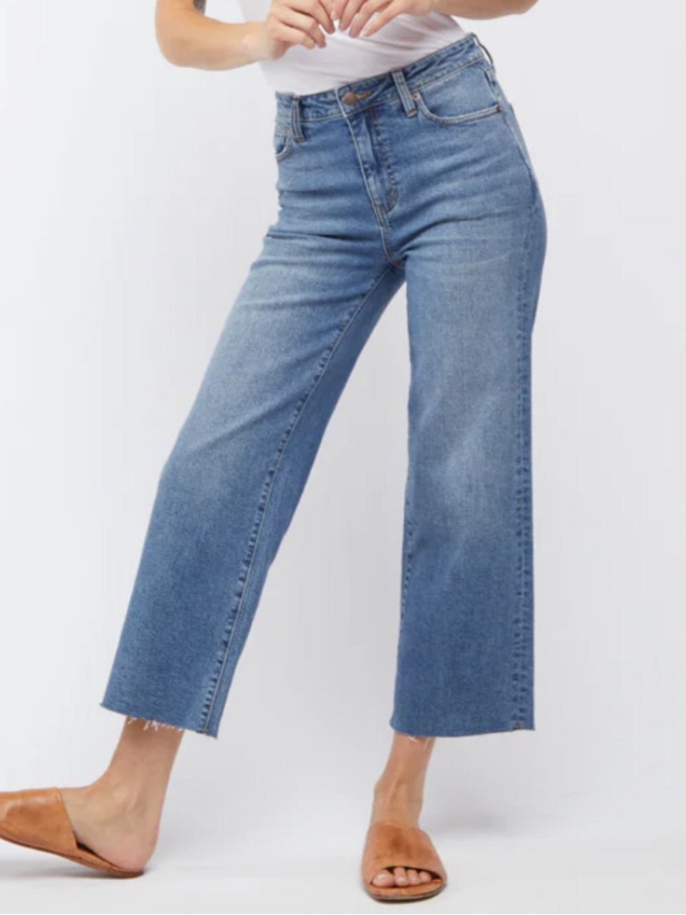 Oliver Logan Aberdeen Wide Leg Jean in Vintage Worn 25P